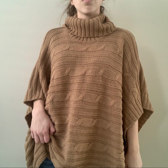 Y2k Gap Knit Camel Poncho 🐪 - Picture 1 of 5